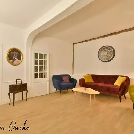 La Maison De *