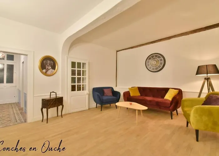 La Maison De *